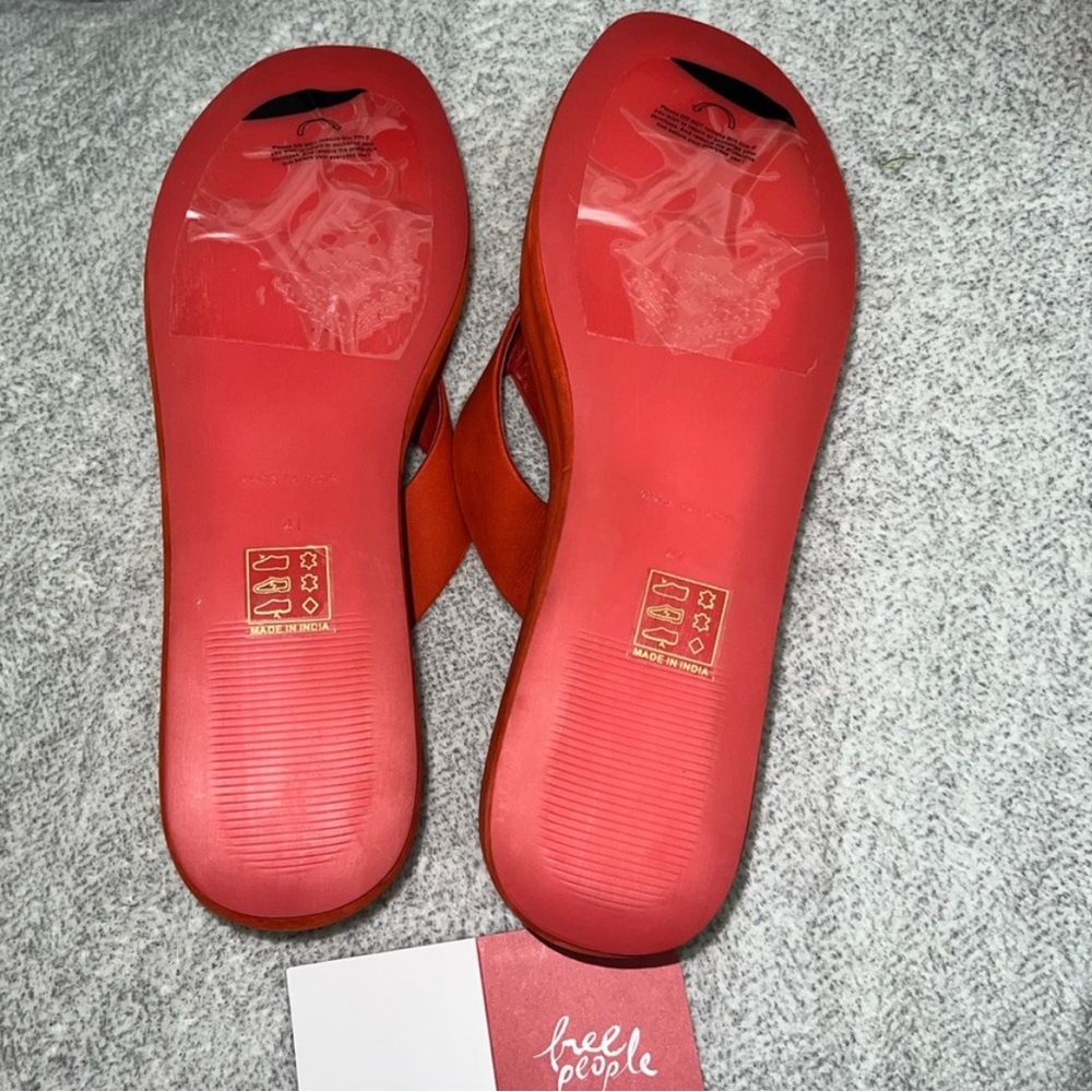 Free People Red Platform Flip Flop Sandals - Picture 7 of 7